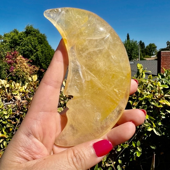 Golden Healer Crescent Moon Carving - Picture 6 of 7